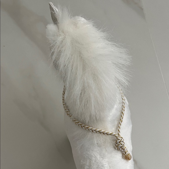 Breyer White Plush Unicorn with Silver color  Horn. - Picture 5 of 10